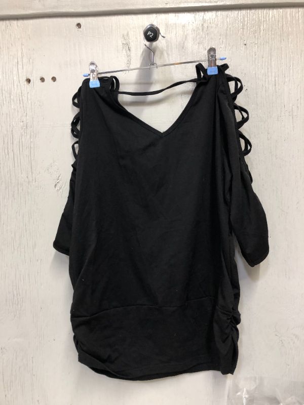 Photo 1 of WOMEN SHIRT SIZE UNKNOWN