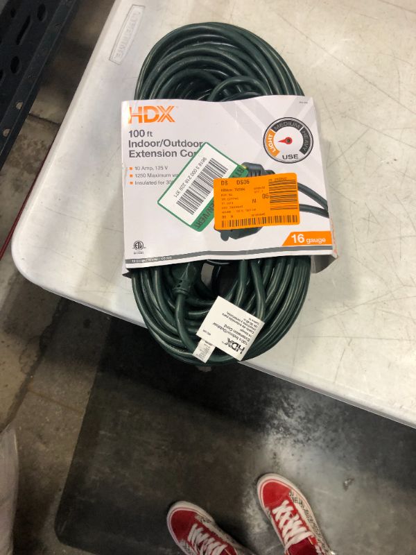 Photo 2 of 100 ft. 16/3 Indoor/Outdoor Extension Cord, Green