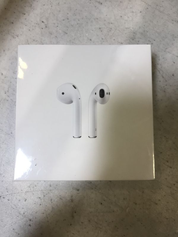 Photo 2 of Apple AirPods (2nd Generation)
