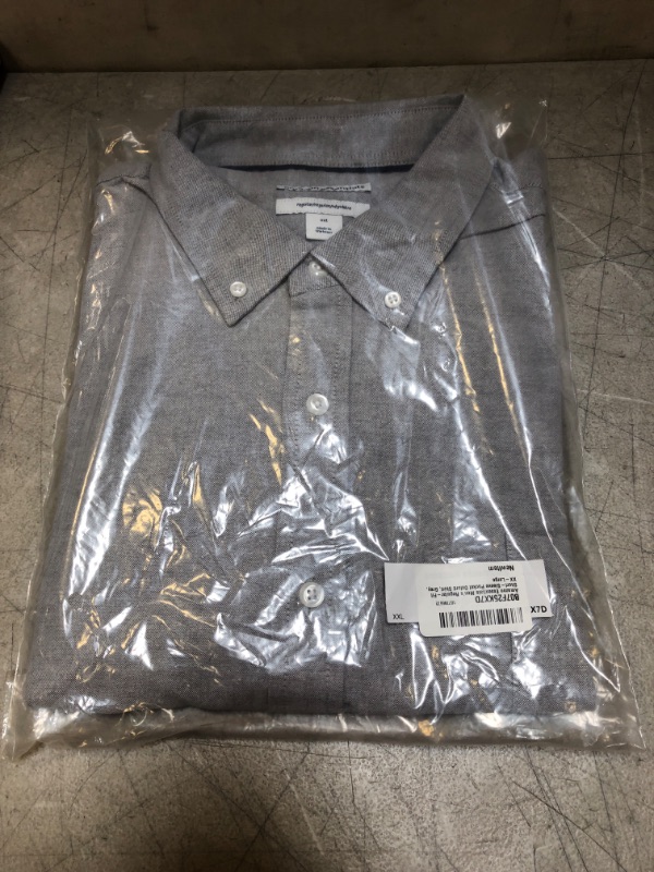 Photo 1 of Amazon Essentials Men's Regular-Fit Short-Sleeve Pocket Oxford Shirt - SIZE XXL 
