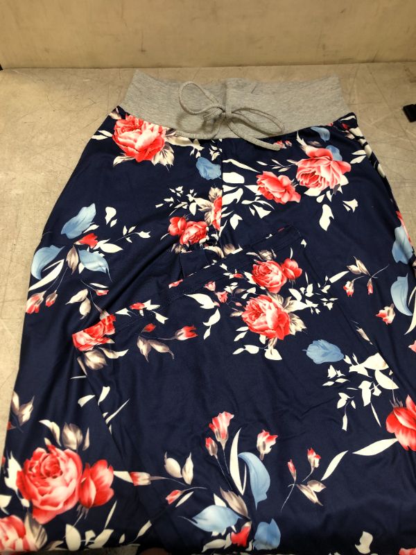 Photo 1 of Floral Flair pants Size-S