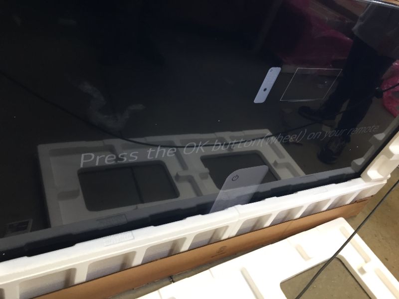 Photo 3 of LG 75UP8070PUR Alexa Built-In 75" 4K Smart UHD TV (2021)