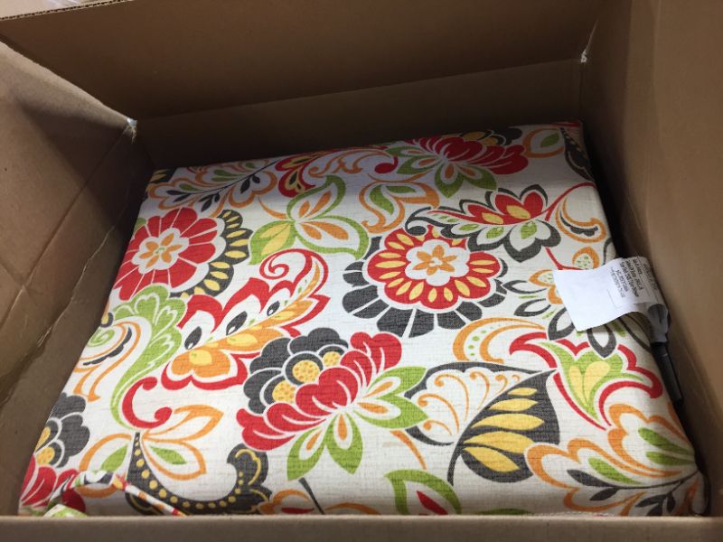 Photo 1 of 2 pack patio cushion roughly 15" X 18" 