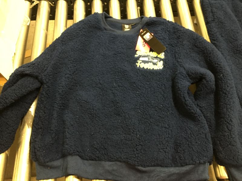 Photo 2 of women's XL pullover sweater and sweatpans Seattle Seahawks navy/green