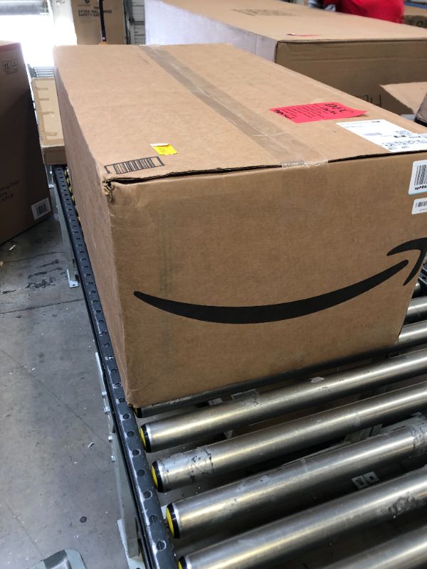Photo 1 of 12 pack of 14x18x10in plastic containers