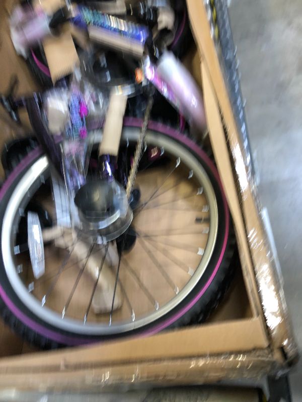 Photo 3 of Vertical Mysterious 18" Bike with Removable Training Wheels
