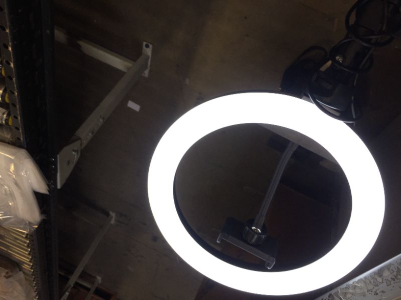 Photo 2 of USB LED RING LIGHT. 