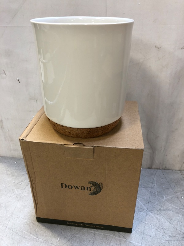 Photo 2 of DOWAN Kitchen Utensil Holder, 7.2? Extra Large Stable Utensil Crock, Thicken Recycled Cork Mat, Classic Design Utensil Caddy, Countertop Utensil Organizer for Housewarming, Wedding Gift - 1 
