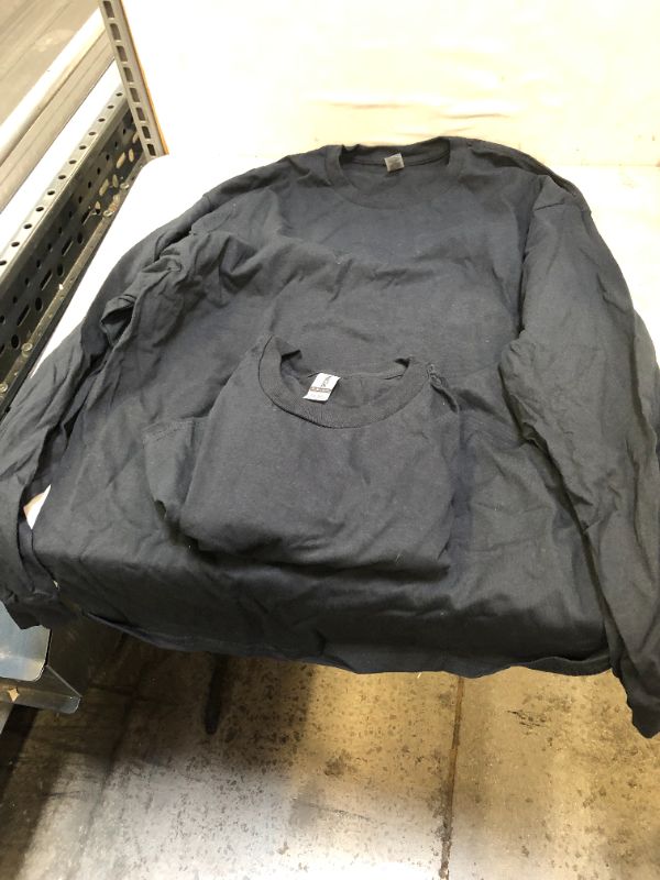 Photo 1 of 2 pack size xl black hanes long sleeves 