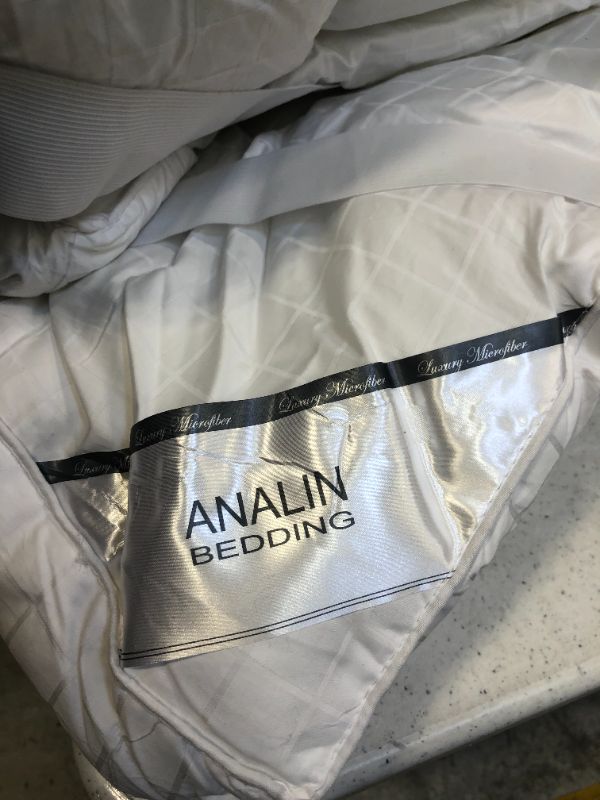 Photo 4 of ANALIN Extra Thick Mattress Topper, Plush 3 Inch Down Alternative Fiber Soft and Breathable 300TC Cotton Percale Cover -Full Size
