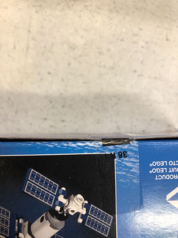 Photo 2 of LEGO Ideas International Space Station