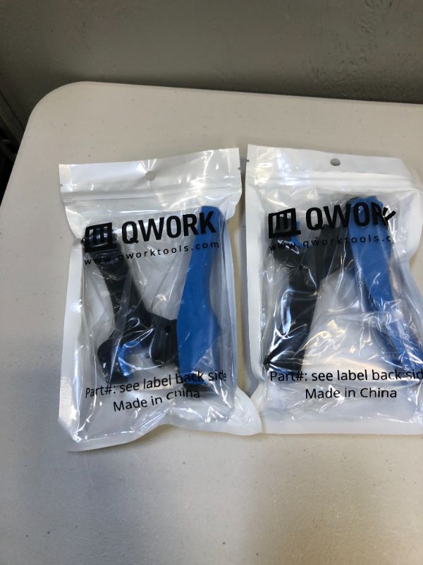 Photo 2 of 
QWORK Drip Irrigation Tubing Hole Punch Tool for 1/4" Inch Fitting & Emitter Insertion
Size:Pro Punch Tool  2pack 
