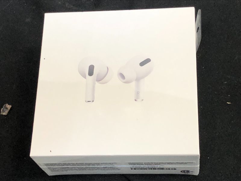 Photo 2 of Apple AirPods Pro
