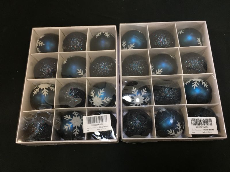Photo 2 of 24 pack Emopeak Xmas Balls Baubles Set Shatterproof Noble Black Gift Set with Painted Snowflake and Glitters Christmas Ball Ornaments Decorative