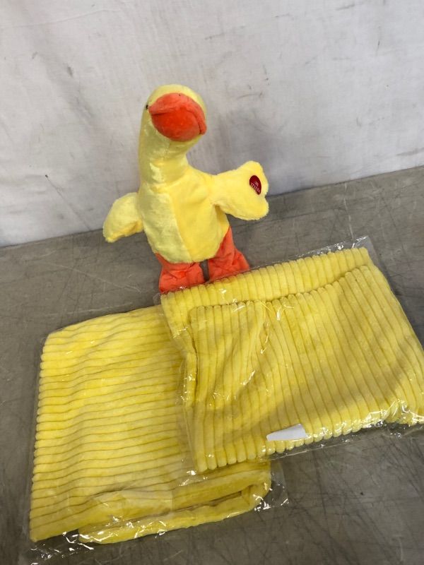 Photo 1 of TOY DUCK AND 2 PK SMALL PILLOWCASE
