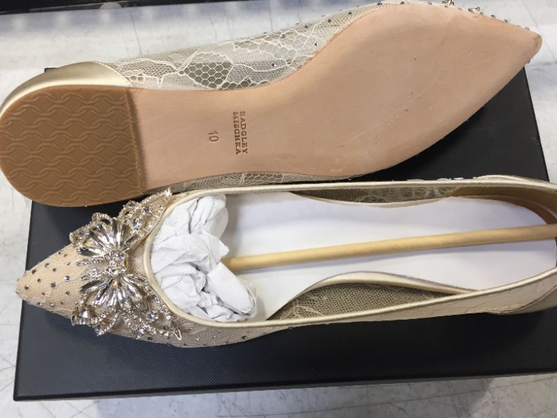 Photo 3 of Badgley Mischka Women's Kaitlin Ballet Flat--Size 10 (Slim)

