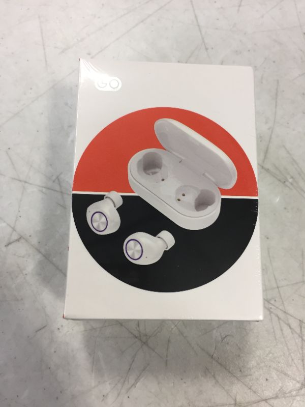 Photo 1 of Rechargeable Bluetooth earbuds color white 
