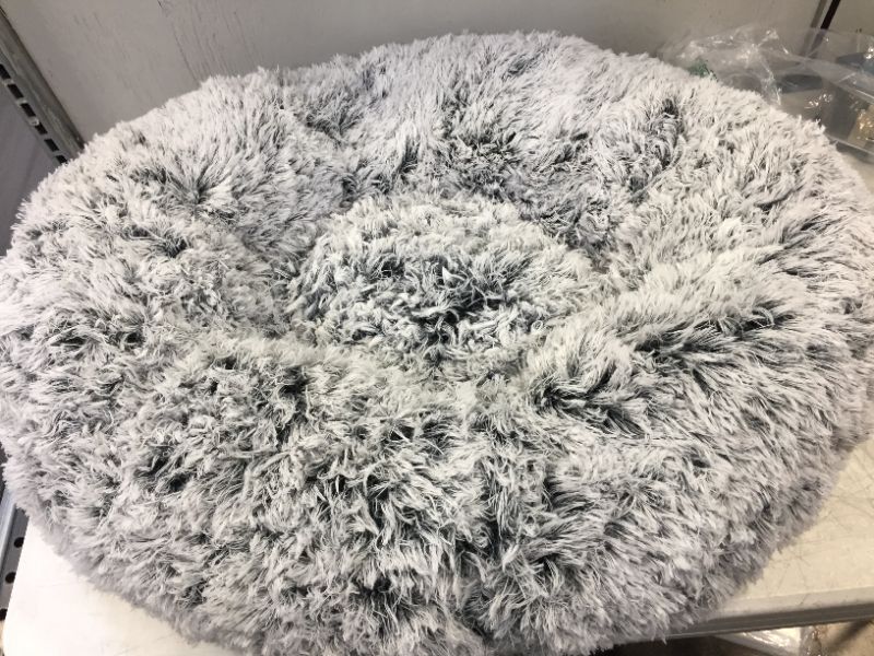 Photo 2 of 30 x 30 inches dog bed circle shape color grey 