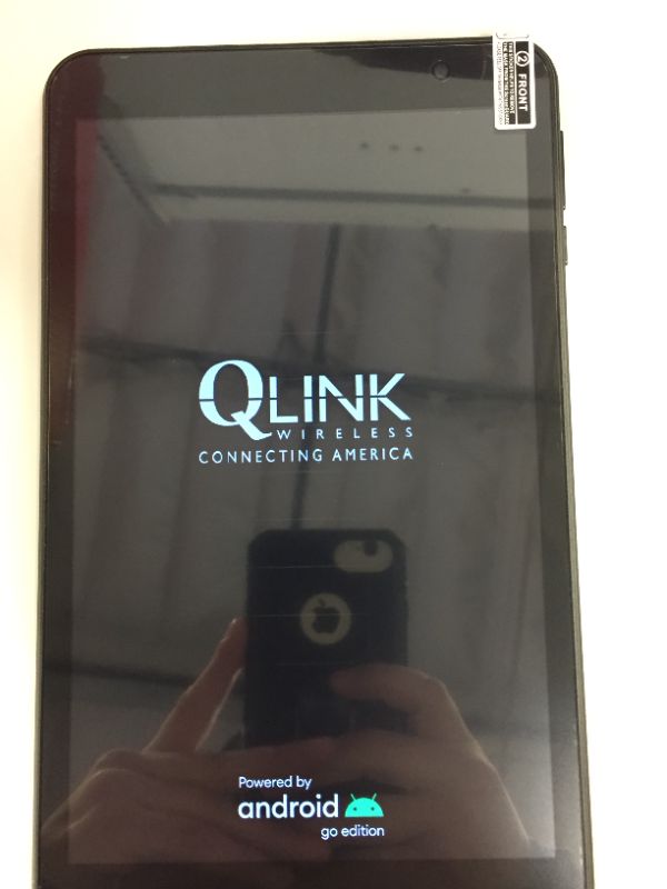 Photo 3 of Q Link Wireless Scepter 8 16gb
