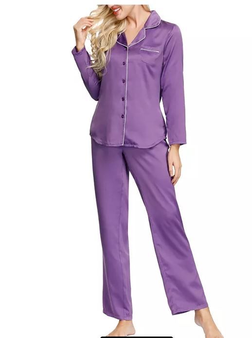 Photo 1 of Women's Notch Top and Pant Set
2 pc set Size M