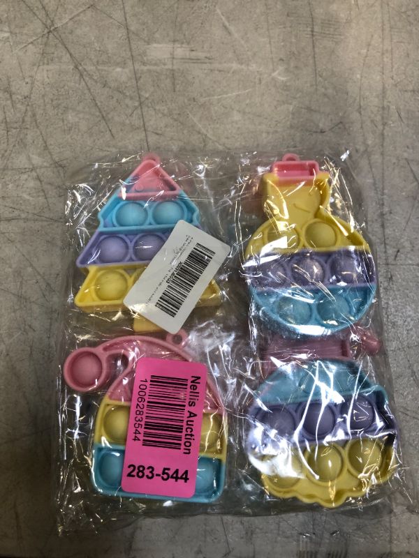 Photo 1 of pop it keychains 8pack