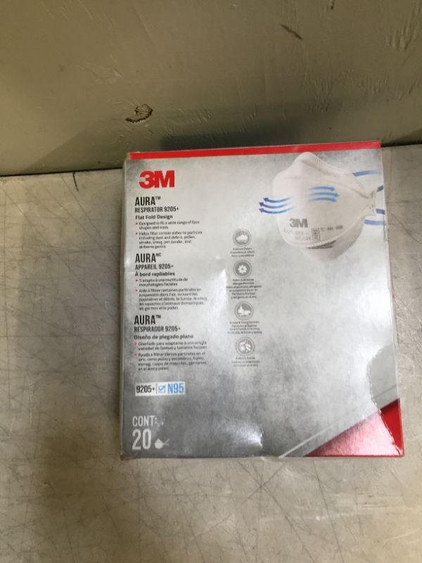 Photo 2 of 3M Aura N95 Particulate Respirator, White, 20/Pack (9205P-20-DC) | Quill
(missing one)