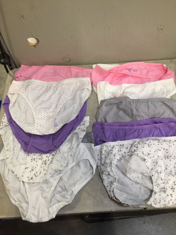 Photo 1 of 12 pack women's underwear 
size 7 