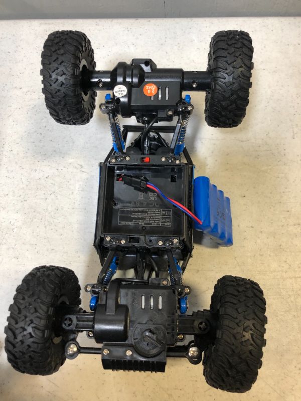 Photo 3 of HB-P1802 2.4GHz 4WD 1/18 Scale Rock Crawler RC Car Design---CANNOT TEST----