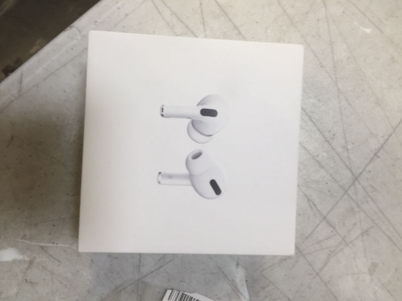 Photo 2 of Apple AirPods Pro
