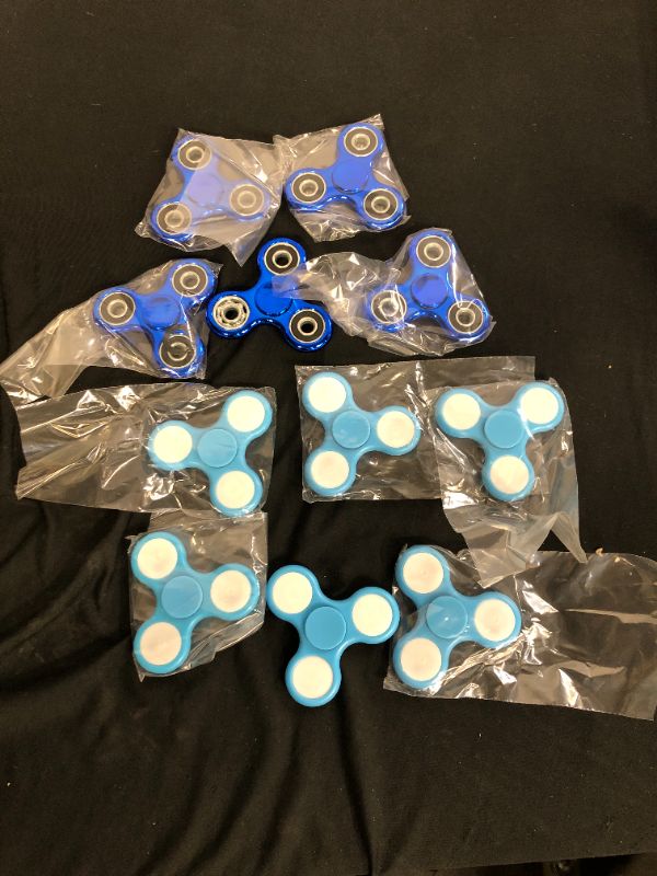 Photo 1 of fidget spinner 10 pack