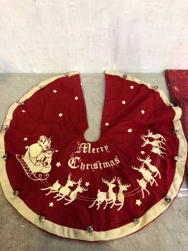 Photo 1 of 2PC MISC CHRITMAS ITEMS
TREE SKIRT, TABLE RUNNER 