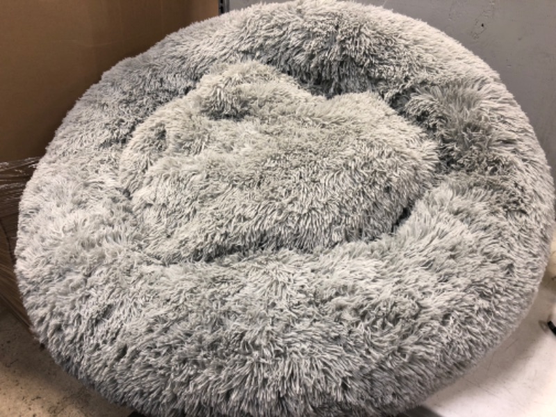 Photo 3 of  Grey High-Grade Plush and Soft Rounded Dog Bed Large