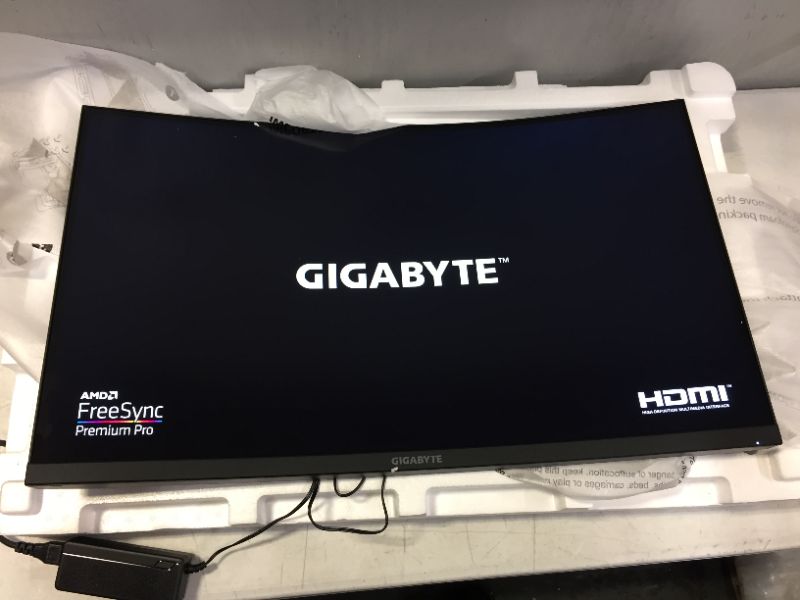 Photo 2 of GIGABYTE G32QC A (32" 165Hz 1440P Curved Gaming Monitor, 2560 x 1440 VA 1500R Display, 1ms (MPRT) Response Time, 93% DCI-P3, VESA Display HDR400, FreeSync Premium Pro
