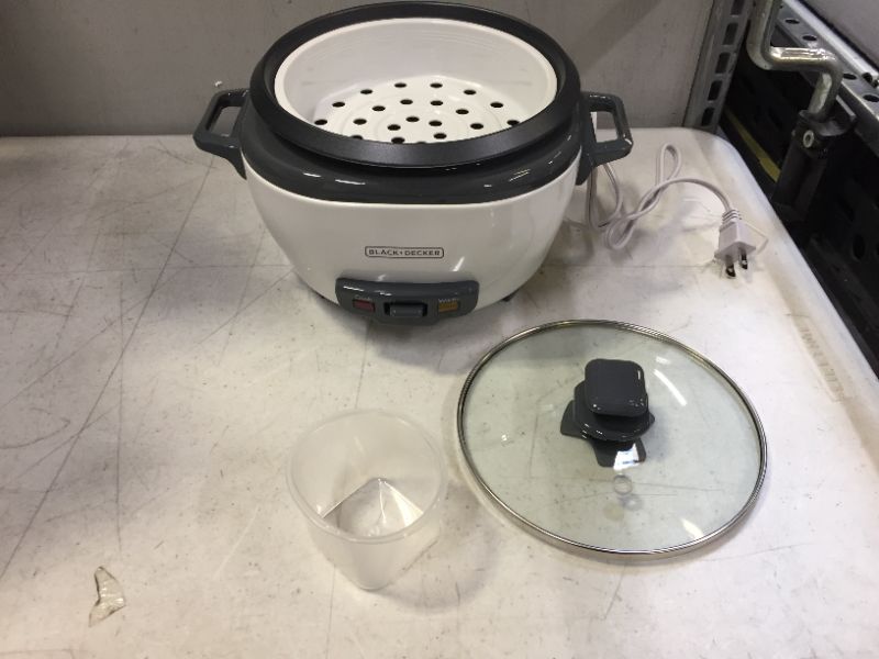 Photo 2 of BLACK+DECKER Rice Cooker, 6-cup, White
