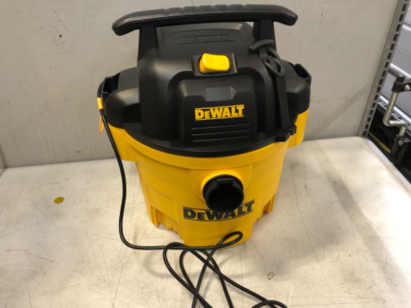 Photo 2 of DEWALT DXV06P 6 gallon Poly Wet/Dry Vac, Yellow
