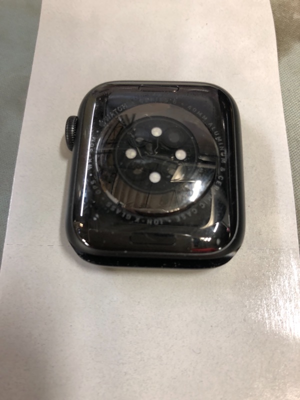 Photo 5 of  Apple Watch Series 6 (Renewed) (GPS, 40mm) - Space Gray Aluminum Case with Black Sport Band - READ CLERK COMMENTS 
