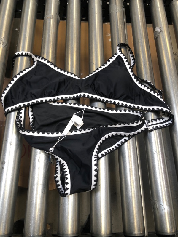 Photo 2 of Black And White Crochet Bikini
L