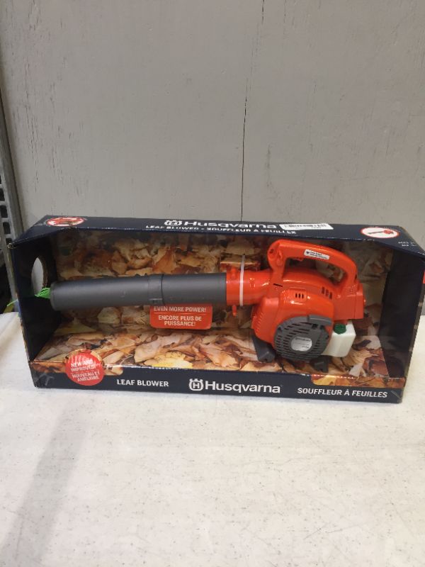 Photo 3 of Husqvarna Leaf Toy Plastic Blower