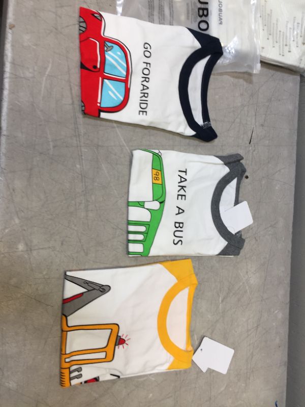 Photo 1 of 3 pack little boys long sleeve size 5t 