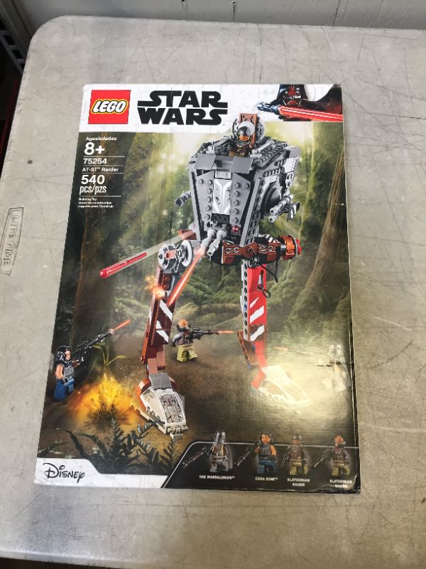 Photo 3 of LEGO Star Wars: AT-ST Raider The Mandalorian Collectible Building Model 75254

