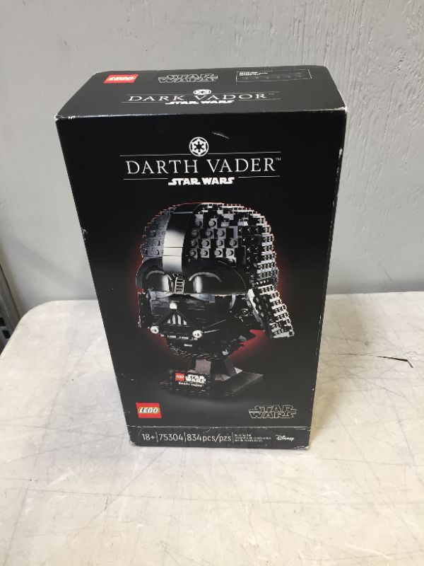 Photo 3 of LEGO Star Wars Darth Vader Helmet Building Set 75304

