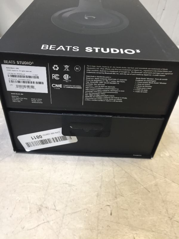 Photo 8 of Beats by Dr. Dre - Beats Studio³ Wireless Noise Cancelling Headphones - Matte Black---ITEM IS DIRTY---
