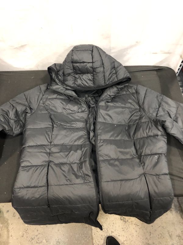 Photo 2 of AMAZON ESSENTIALS PUFFER JACKET (BLACK) (XL)