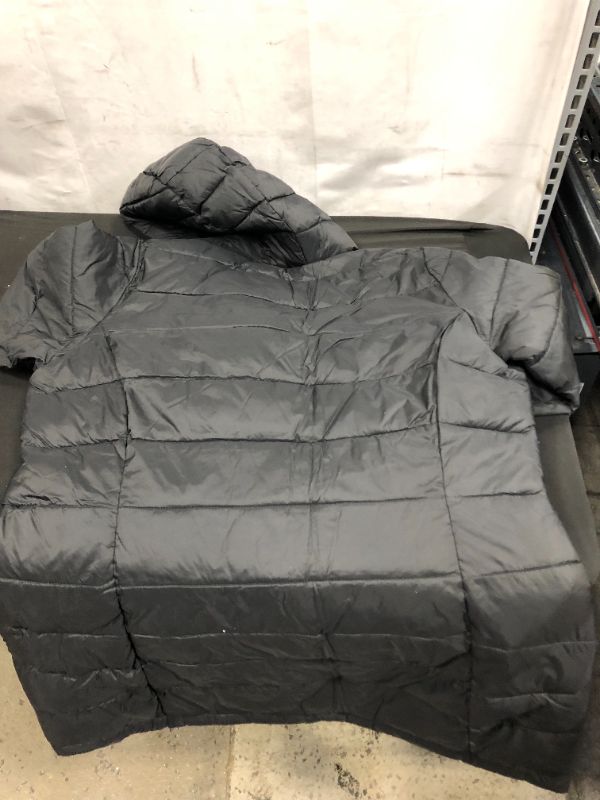 Photo 3 of AMAZON ESSENTIALS PUFFER JACKET (BLACK) (XL)