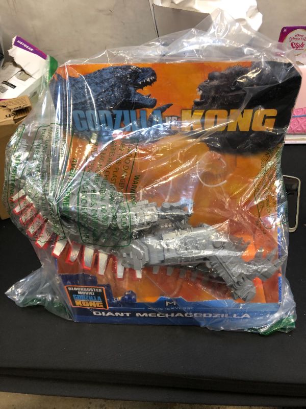 Photo 1 of Godzilla vs Kong MonsterVerse Movie Series 6-inch Action Figure Battle Mechagodzilla with Proton Scream
