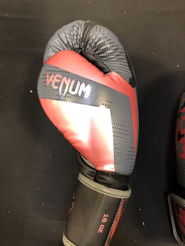 Photo 2 of Venum Elite Boxing Gloves