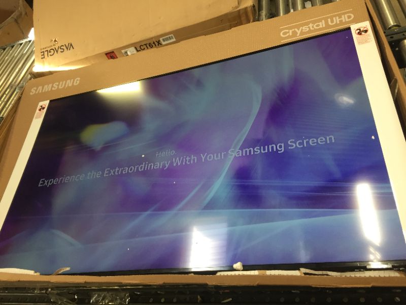 Photo 2 of 55" Class 8000 Series LED 4K UHD Smart Tizen TV