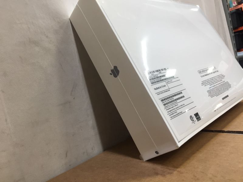 Photo 6 of (Brand New Factory Sealed)2020 Apple MacBook Air Laptop: Apple M1 Chip, 13” Retina Display, 8GB RAM, 512GB SSD Storage, Backlit Keyboard, FaceTime HD Camera, Touch ID. Works with iPhone/iPad; Space Gray
