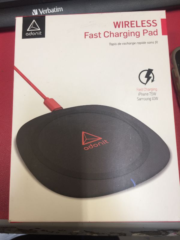 Photo 2 of Adonit Wireless Fast Charging Pad