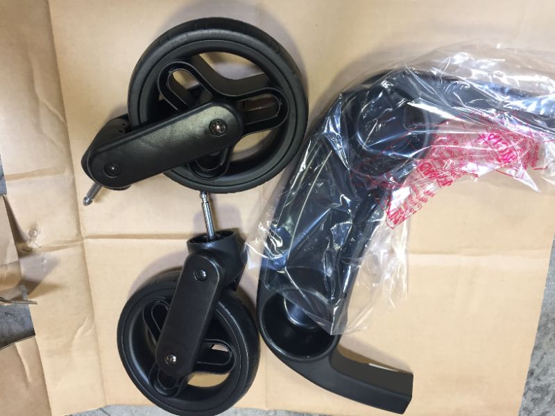 Photo 13 of Graco Modes Element Travel System with SnugRide Infant Car Seat
BRAND NEW FACTORY SEALED OPEN FOR TAKE PICTURE 